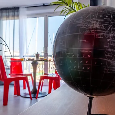 Estudio En 1ª Linea Con Vistas Al Puerto Deportivo By Insidehome * Empuriabrava